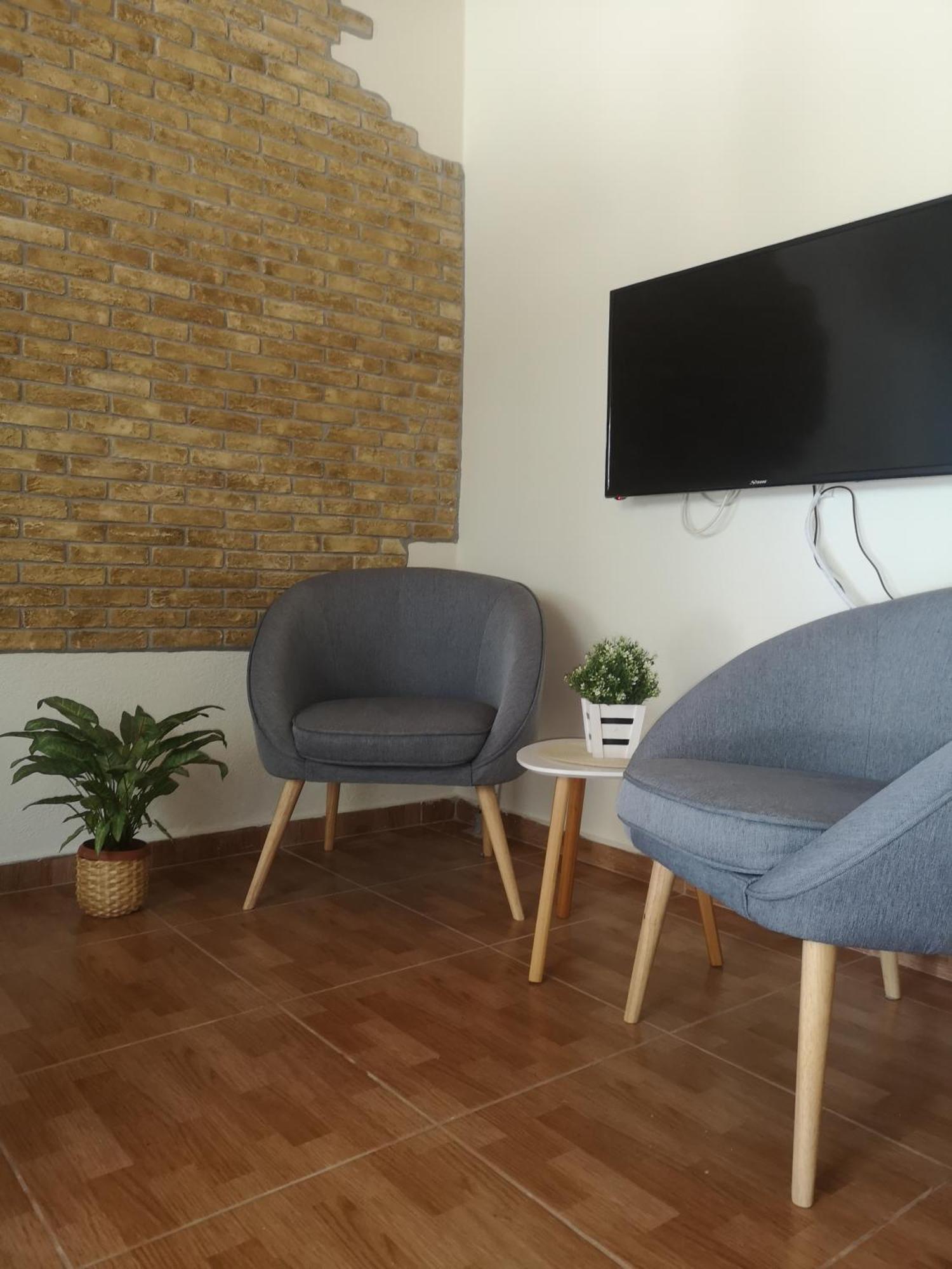Makis Nest Apart-Hotel Вурвуру Екстер'єр фото