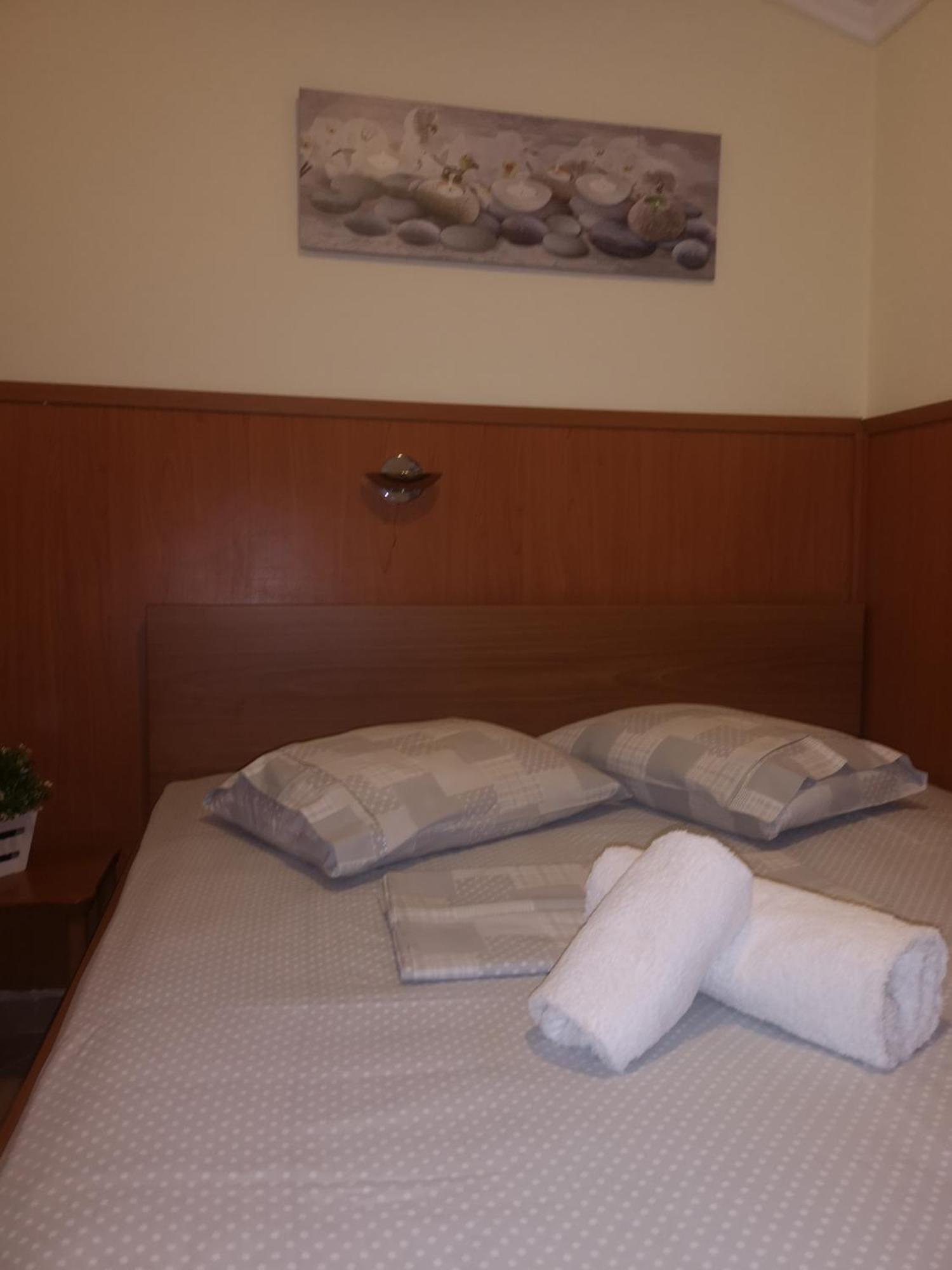 Makis Nest Apart-Hotel Вурвуру Екстер'єр фото