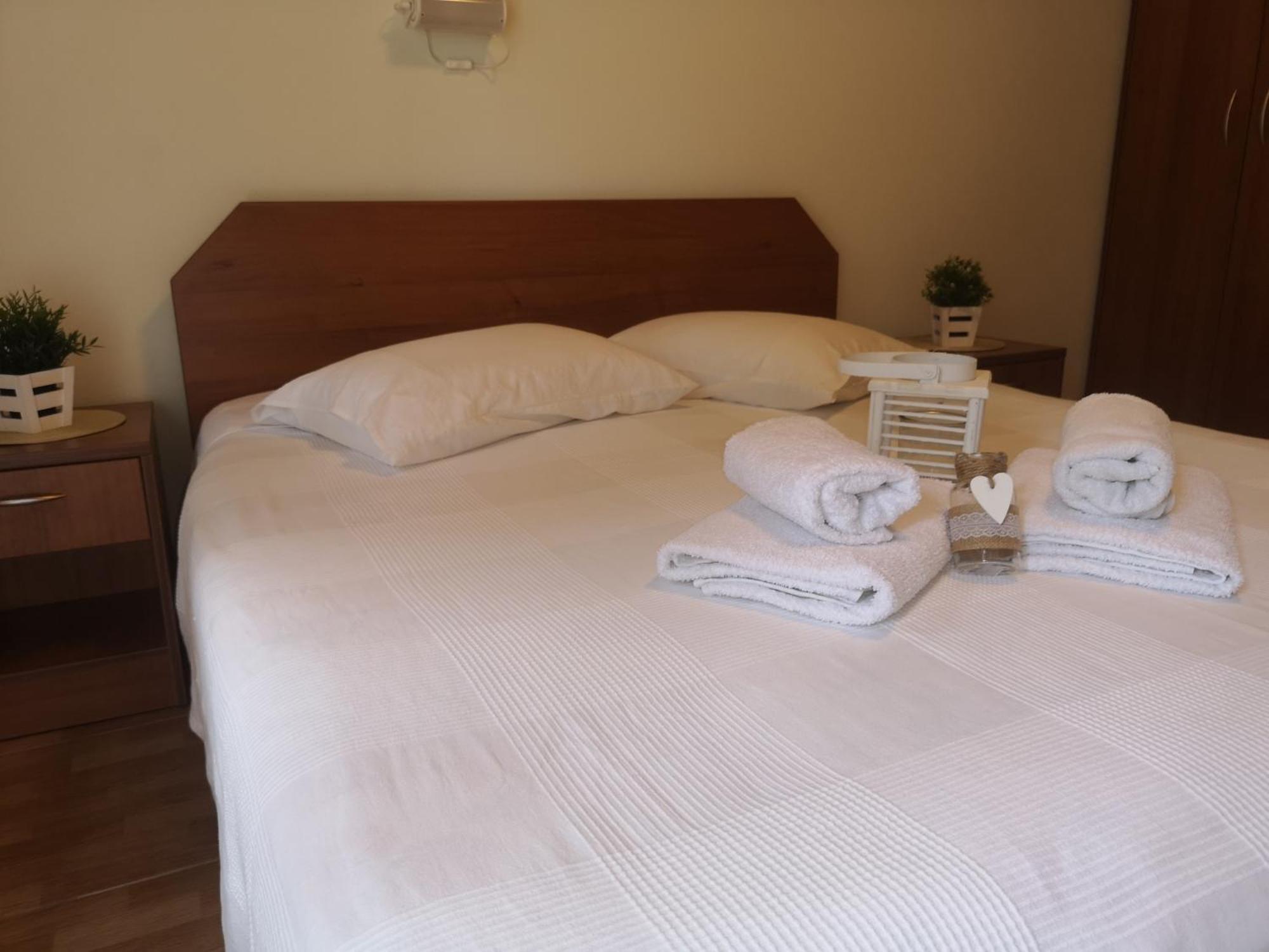 Makis Nest Apart-Hotel Вурвуру Екстер'єр фото